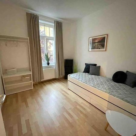 Ein Gemuetlicher Platz Im Gruenderzeitviertel 켐니츠 외부 사진