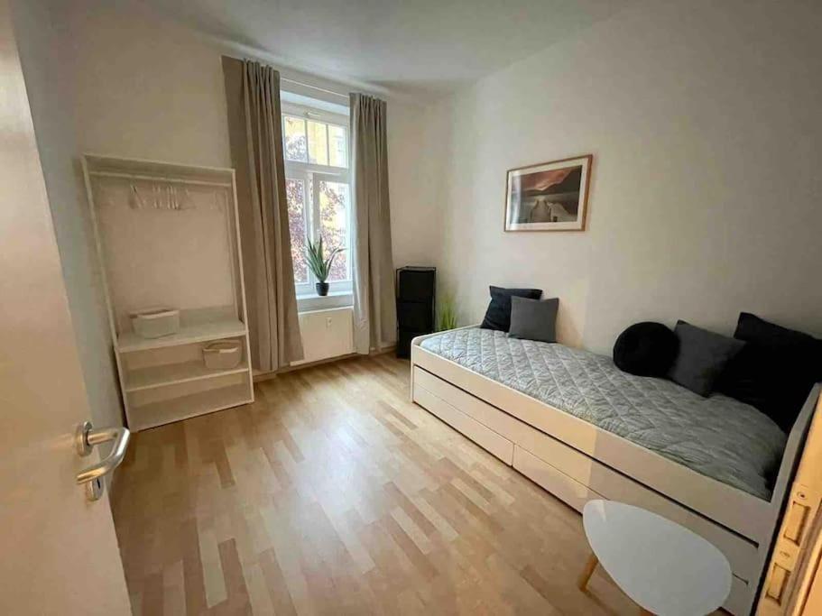 Ein Gemuetlicher Platz Im Gruenderzeitviertel 켐니츠 외부 사진
